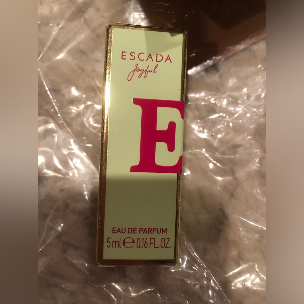 Escada Joyful